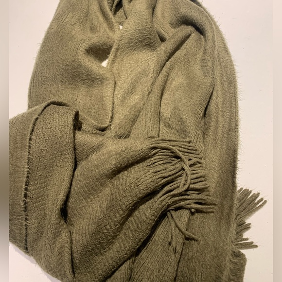 Eileen Fisher Accessories - Olive green organic cotton oversized ultra soft scarf